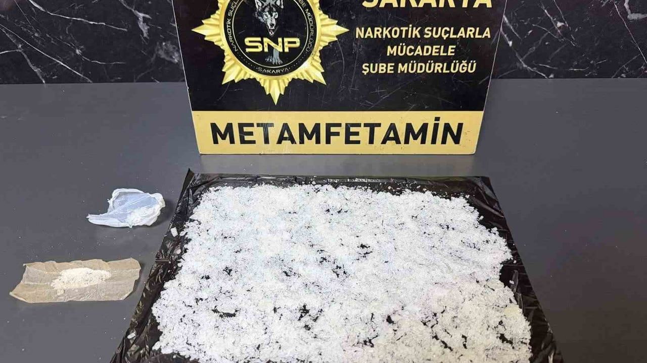 İstanbul'dan Zonguldak'a Uyuşturucu Sevki: 2 Şüpheli Sakarya'da Yakalandı