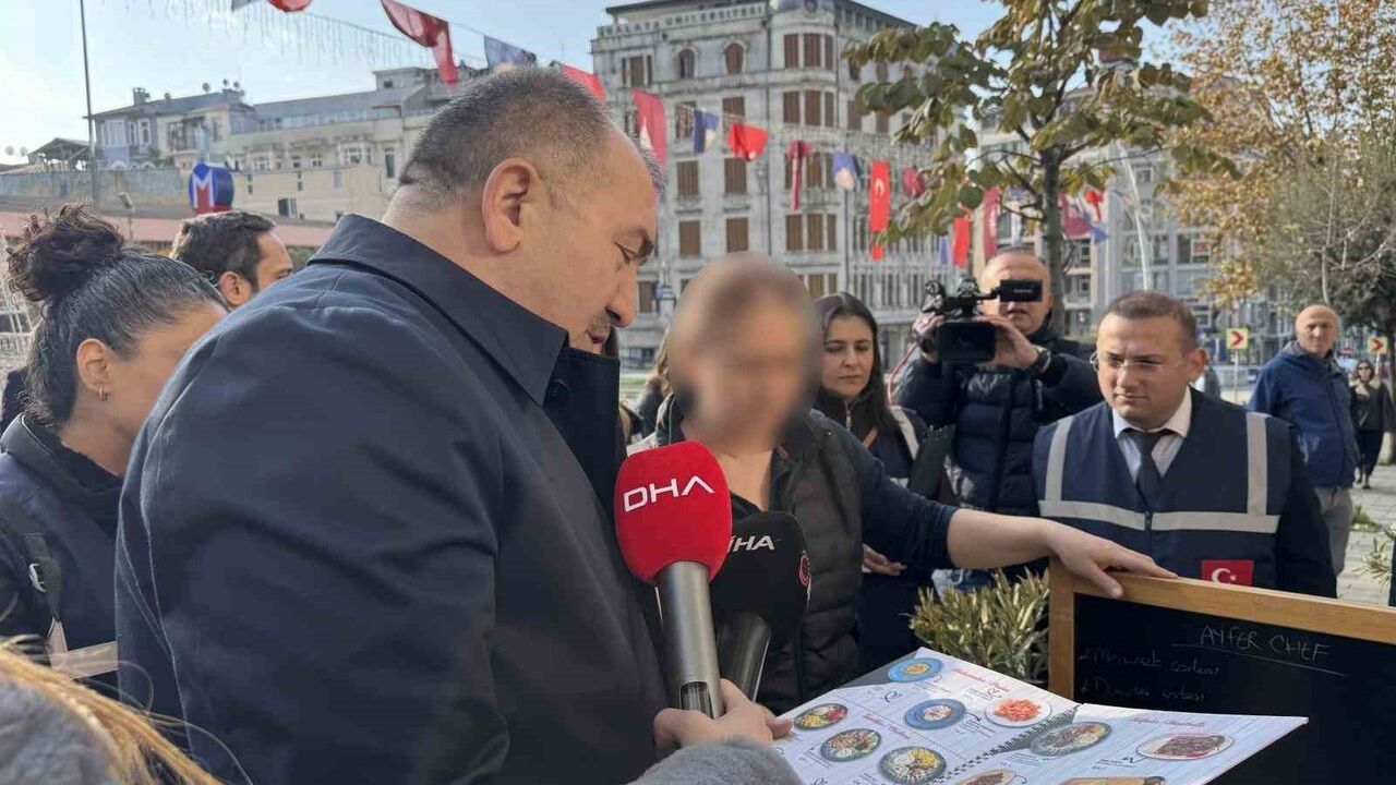 İstanbul/İstiklal Caddesi'nde Restoran ve Kafelere Yılbaşı Öncesi 'Fahiş Fiyat' Denetimi