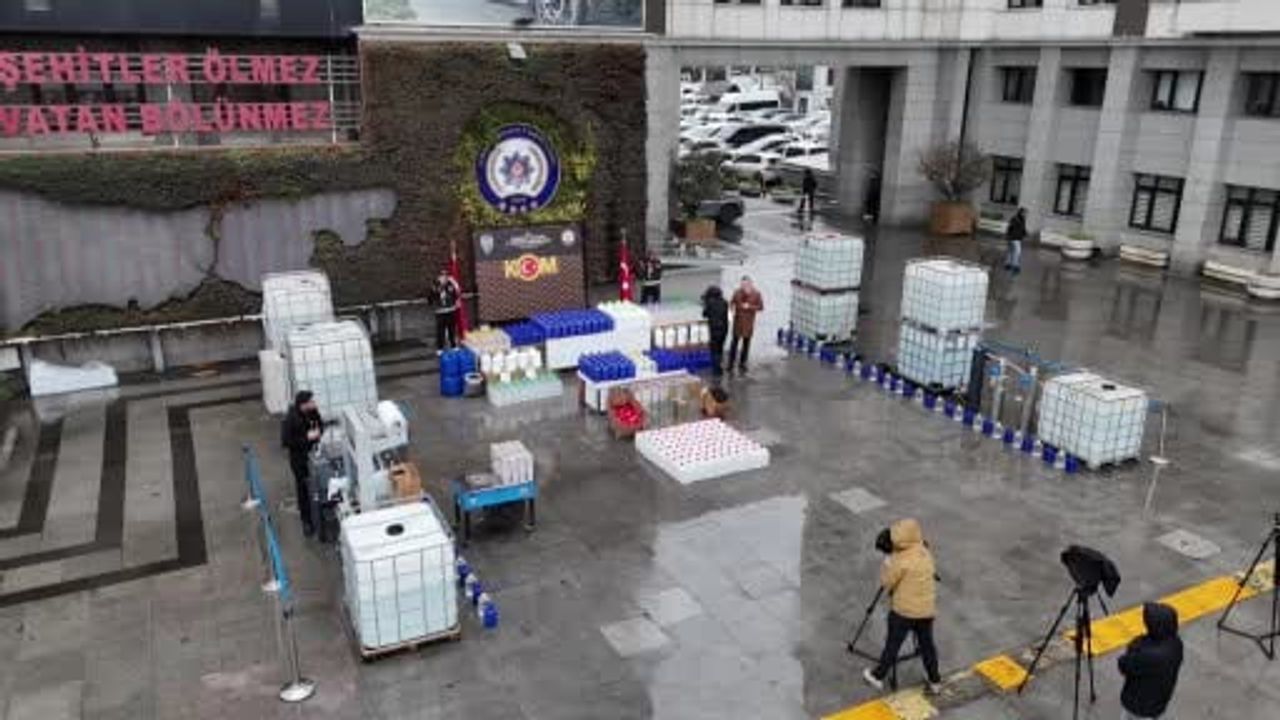 İstanbul, Tekirdağ ve Antalya’da Tonlarca Sahte Alkol Ele Geçirildi