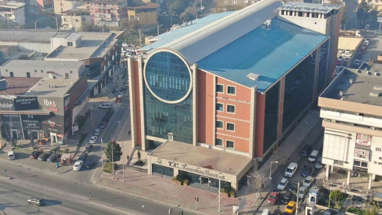 İzmir'de İmar Cezası İptal: 980 Bin TL'lik Belediye Para Cezası Mahkemece Kaldırıldı