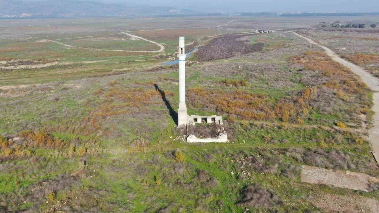 İzmir'de Su Krizi: Tahtalı Barajı 0.87’ye Düştü, Kesintiler Her Güne Çıkarıldı