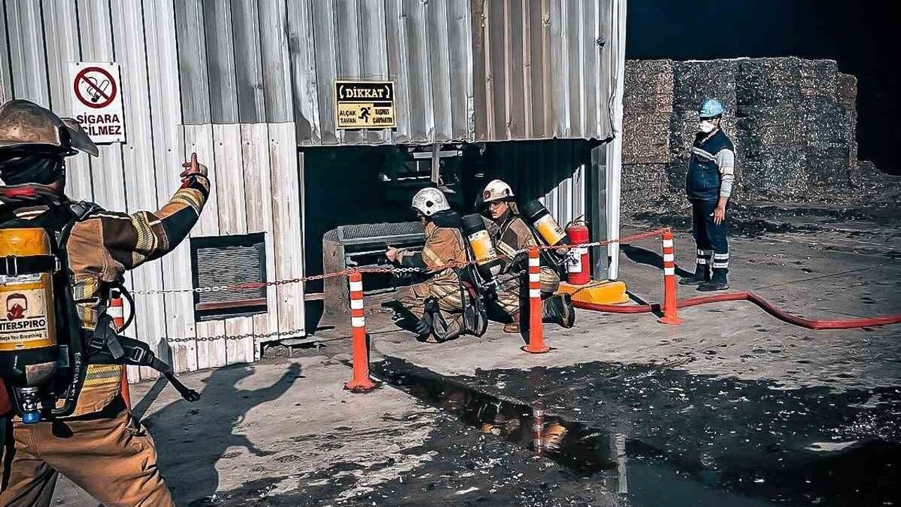 İzmir İtfaiye, Bornova Çimento Fabrikasında Yangın ve Kurtarma Tatbikatı