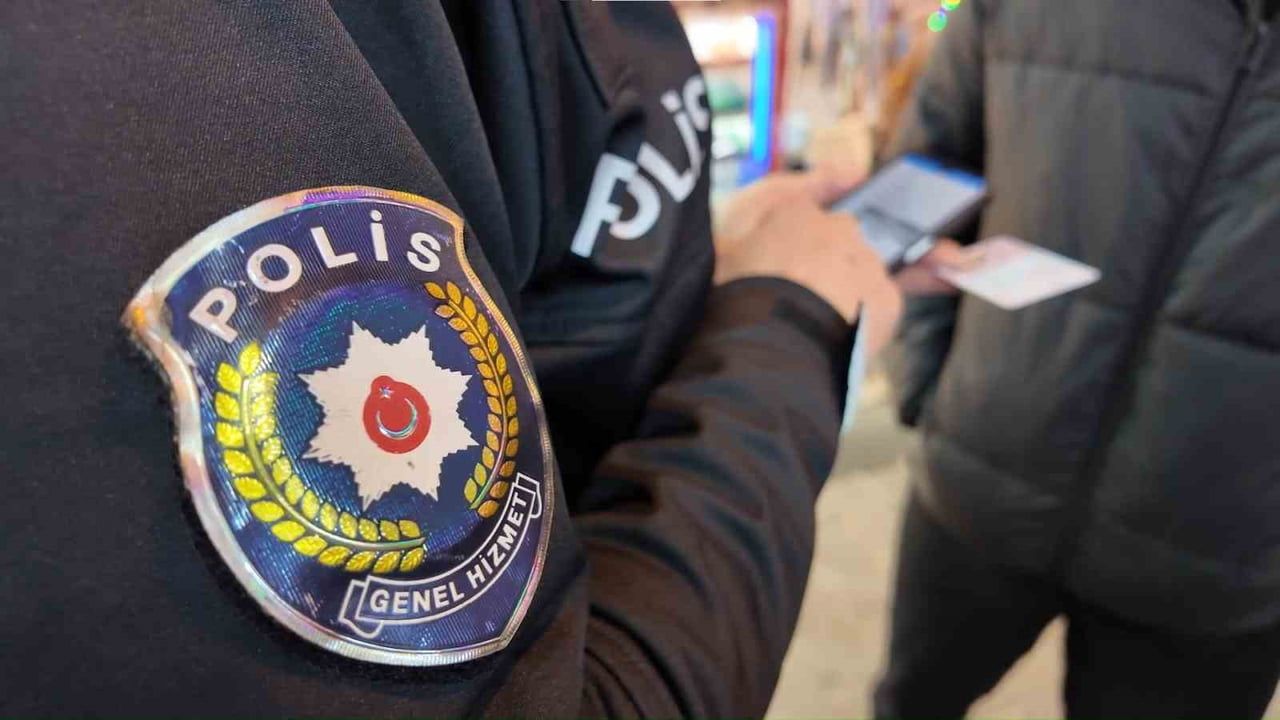 Kadıköy'de Yılbaşı Öncesi Güvenlik Seferberliği: Denetimler Artırıldı