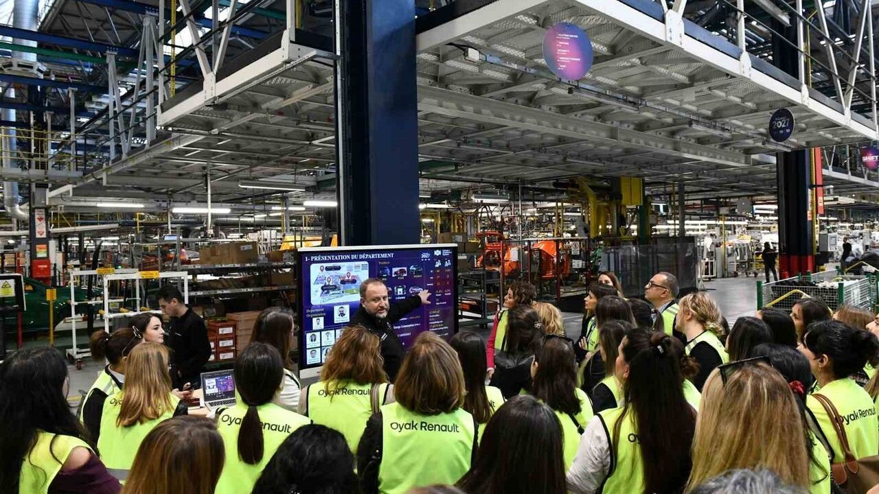 Kadının Güçlenmesi Bursa Platformu Oyak Renault’da Buluştu
