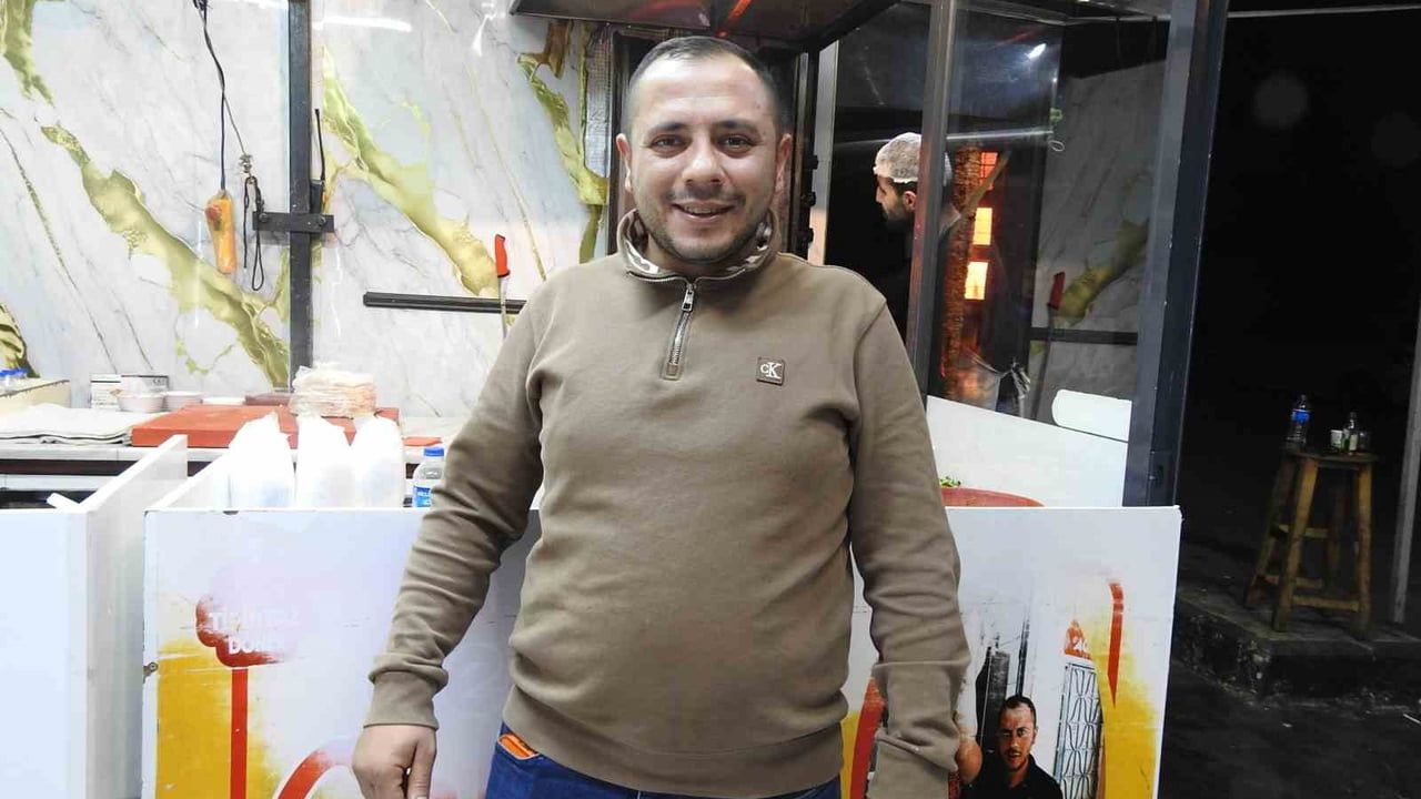 Kadir Baba Akımı Kilis’te Dönerciyi Sosyal Medya Yıldızı Yaptı