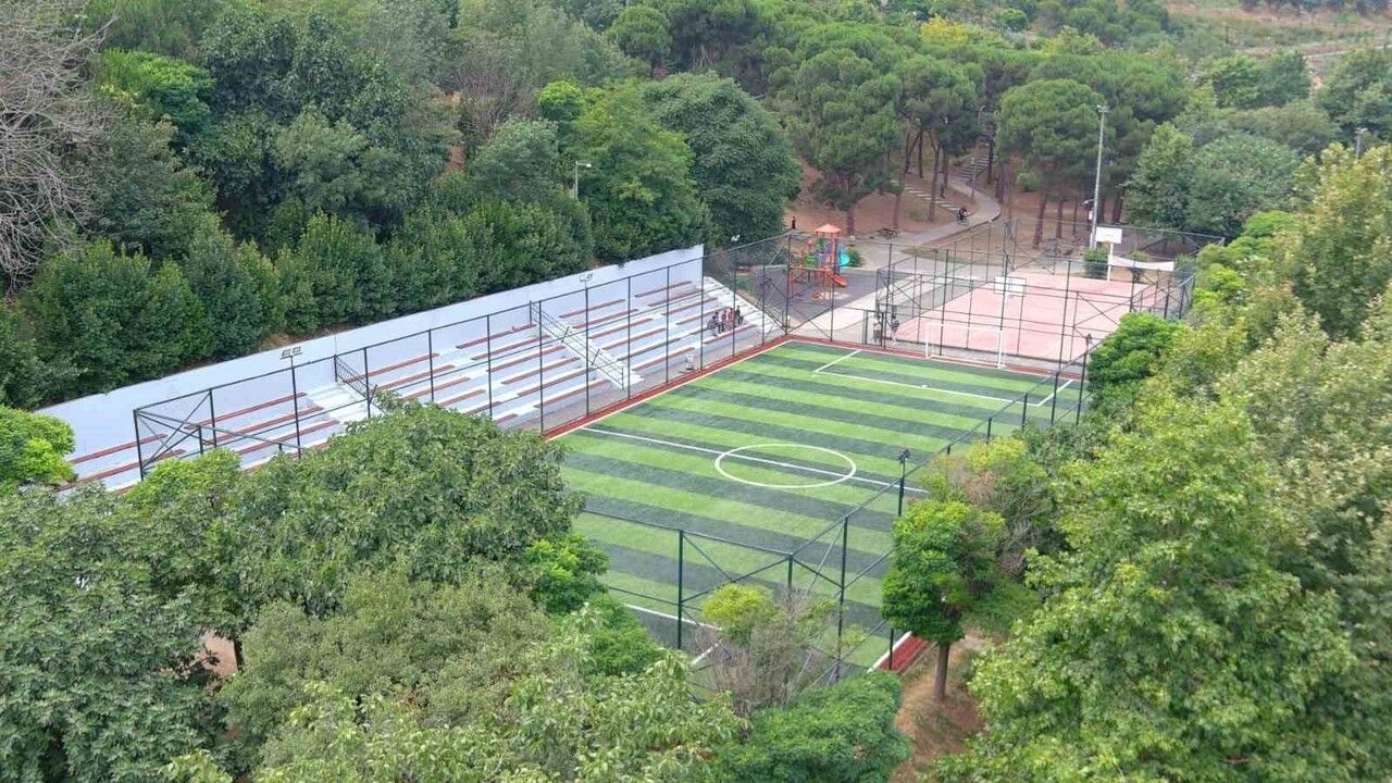 Kağıthane'de Sporcuhane Projesiyle Spor Sahaları Baştan Sona Yenilendi