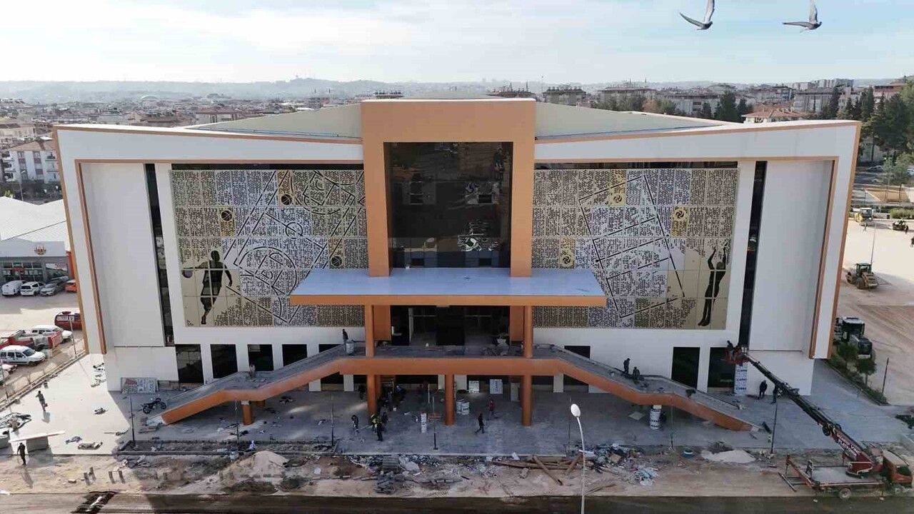 Kamil Ocak Spor Salonu 25 Aralık’ta Açılıyor: Gazi Oyunları İlk Etkinlik