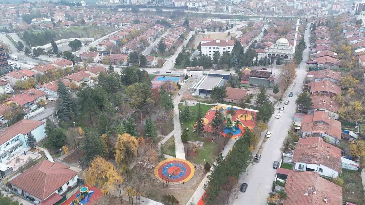 Karabük Belediyesi 5000 Evler'de Sosyal Tesis İnşaatını Hızlandırdı