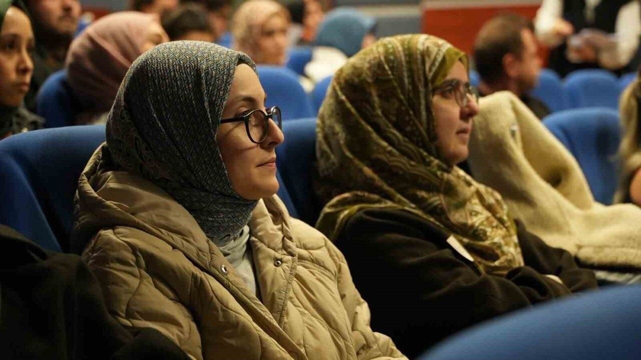 Karabük Üniversitesi'nde 'Tez Yazım Atölyesi' Tamamlandı