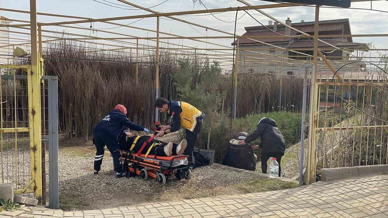 Karaman'da Kavşakta Çarpışma: 3 Kişi Yaralandı