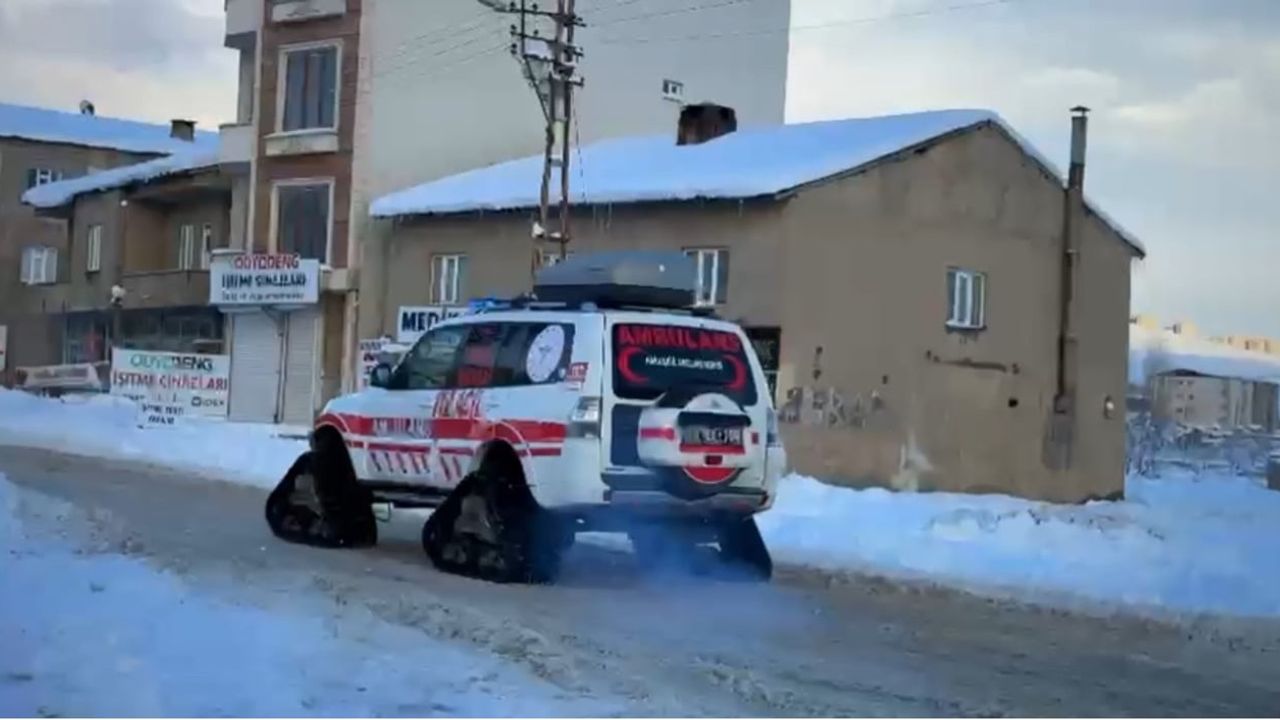 Kardan Barikatları UMKE Aştı: Yüksekova’da 8 Yaşındaki Çocuğa Müdahale