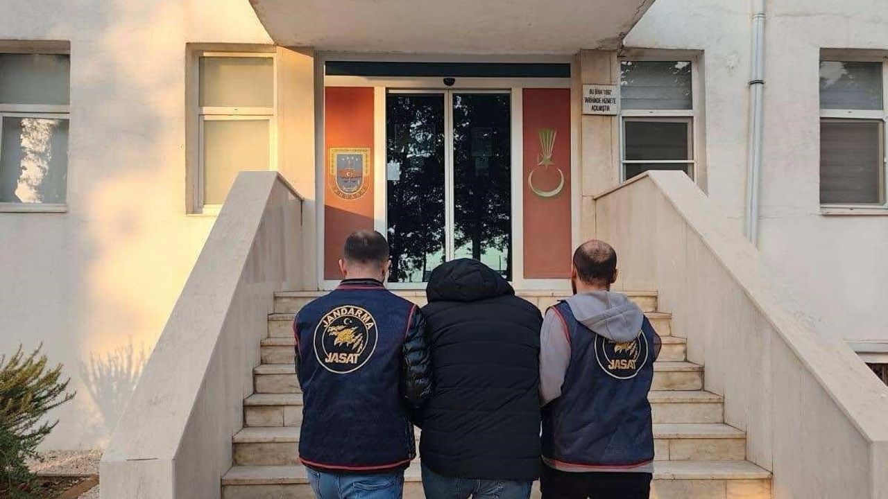 Kargo Kutusundan Muz Çıktı: 127 Yıl 9 Ay Hapis Cezası Olan Dolandırıcı Nusaybin'de Yakalandı