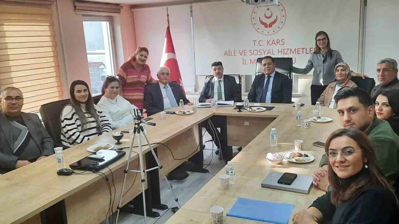 Kars Korumaya Muhtaç Çocuklar Derneği Genel Kurulu: Nihat Nebioğlu Yeniden Başkan