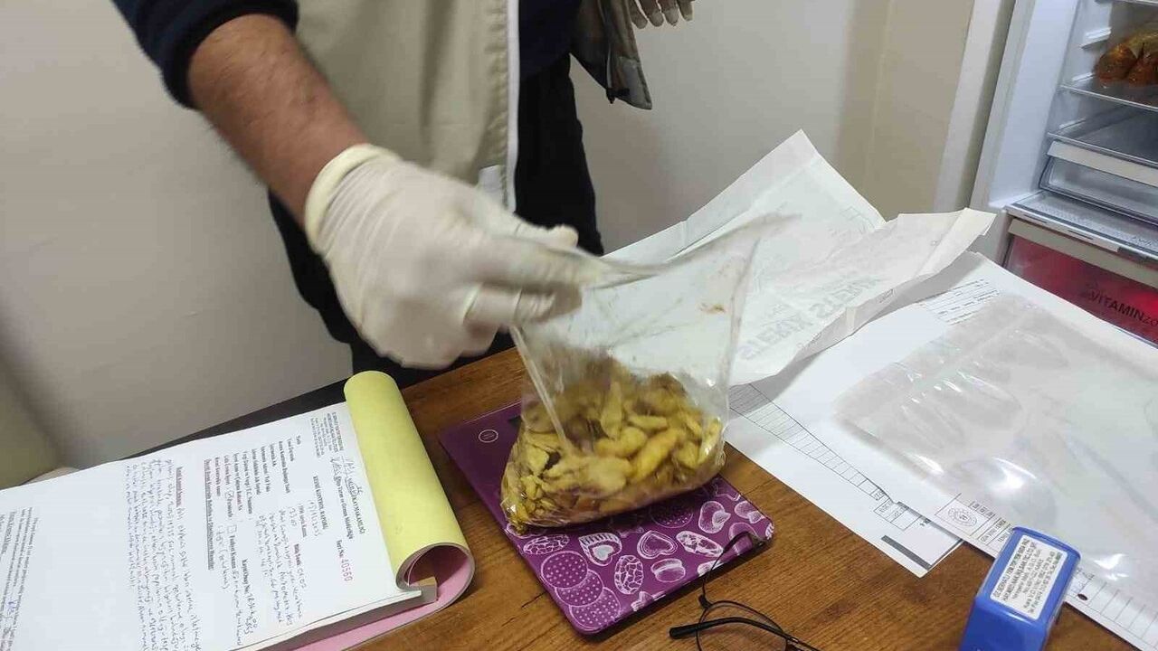 Kars'ta Gıda Denetimleri Sürüyor — Yurt ve Okul Kantinlerinde Kontroller