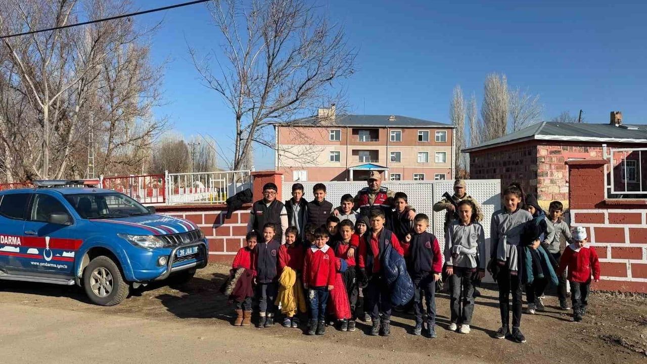 Kars’ta 'Huzurlu Okul Önleri ve Huzurlu Sokaklar' Uygulaması