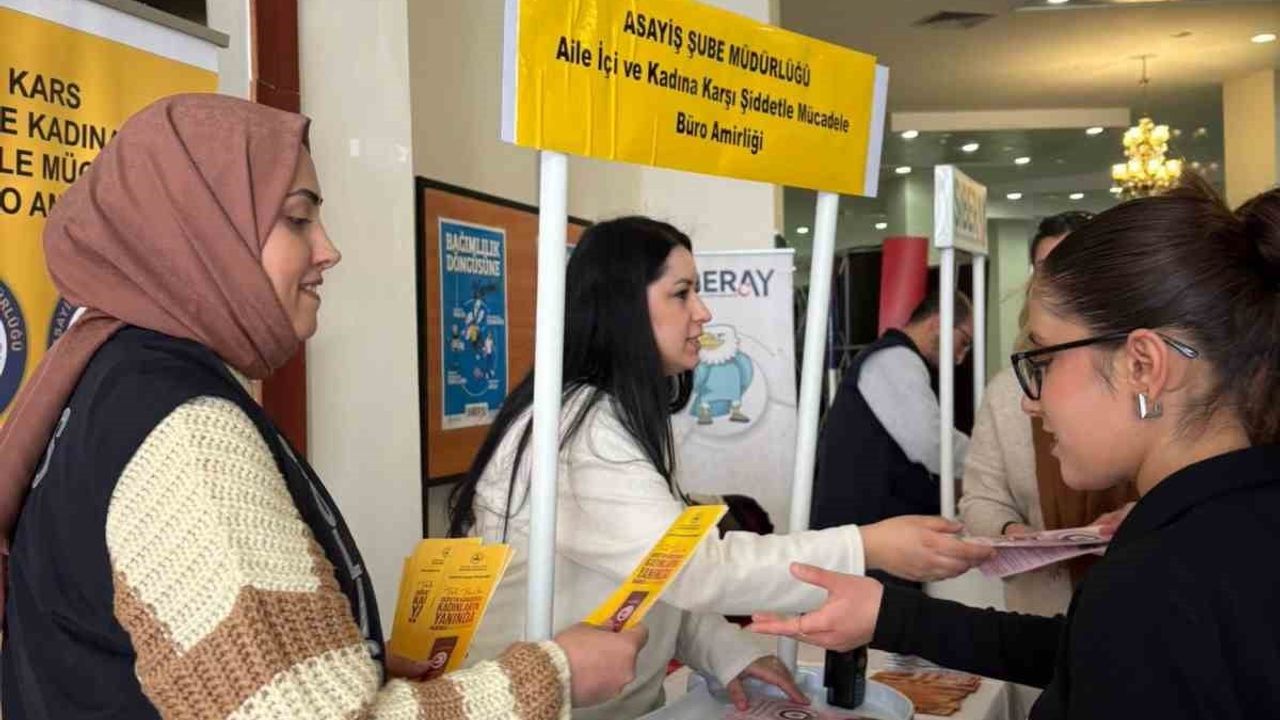 Kars’ta Öğrencilere KADES Tanıtımı: 'Tek Tuşla' Kolluk Desteği