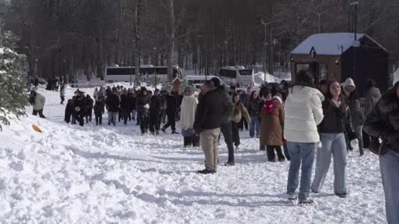 Kartepe beyaza büründü: Kar, teleferik ve yılbaşı yoğunluğu