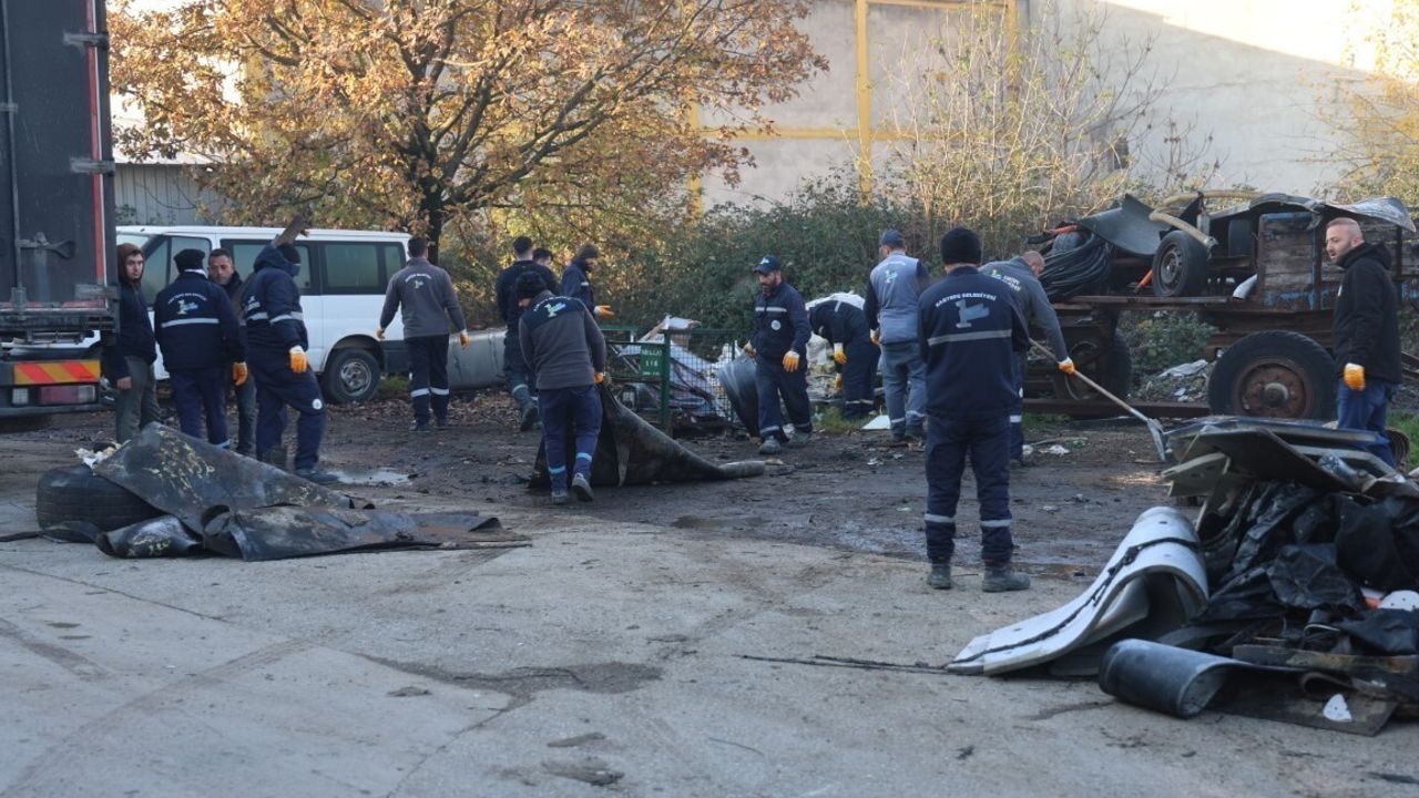 Kartepe’de Sanayi Bölgesinden 125 Ton Atık Toplandı