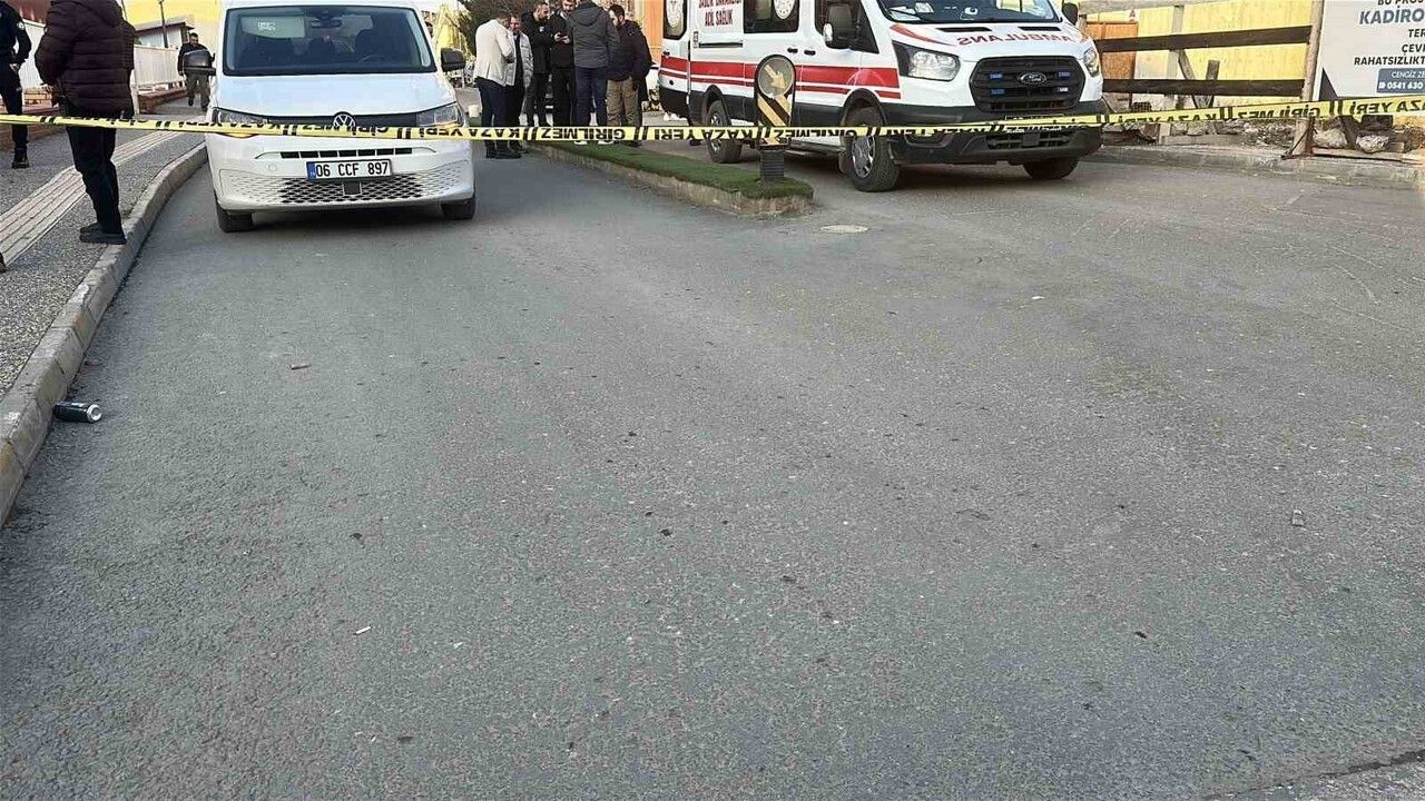 Kastamonu'da Caddede Kovalamaca: Şahıs Tüfekle Bacağından Yaralandı