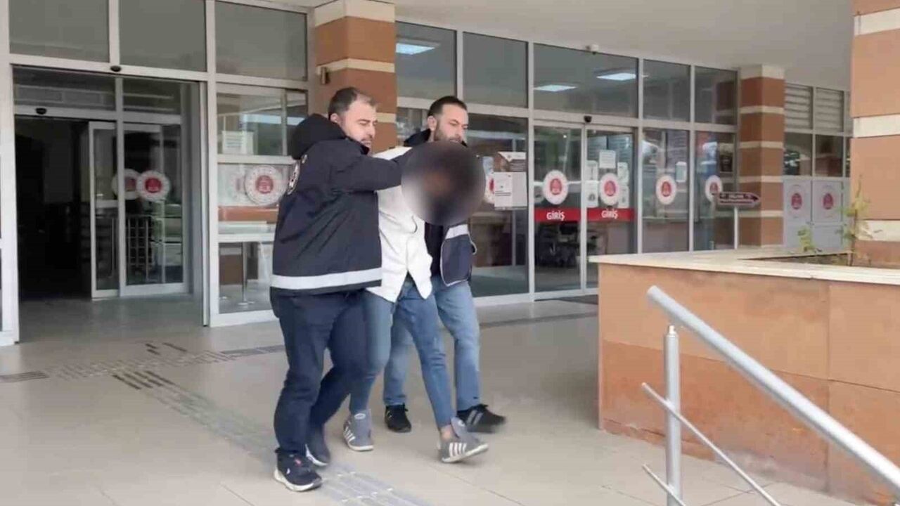 Kastamonu'da Çalıntı Araçla Yakalanan Şüpheli Tutuklandı
