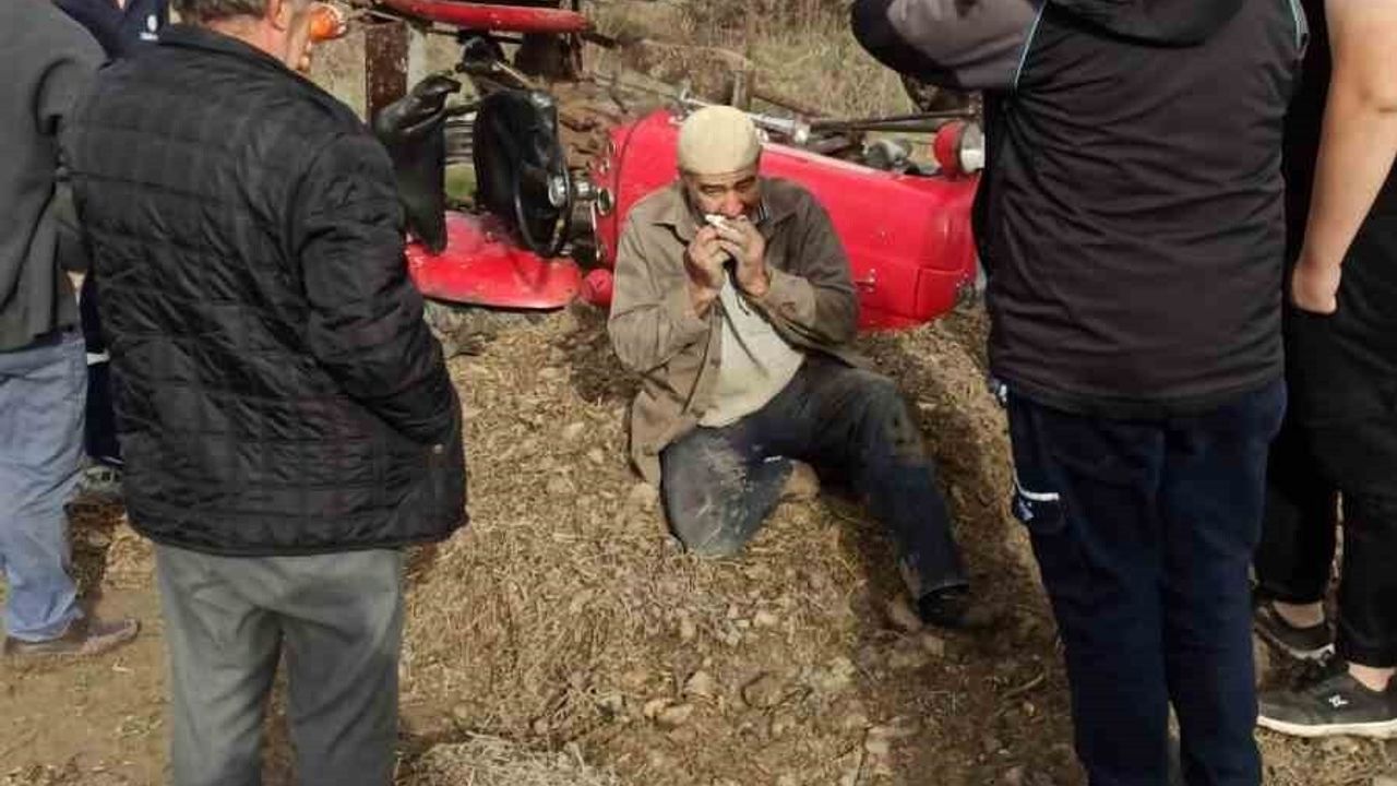 Kastamonu'da Cenaze Aracı ile Traktör Çarpıştı: 4 Yaralı