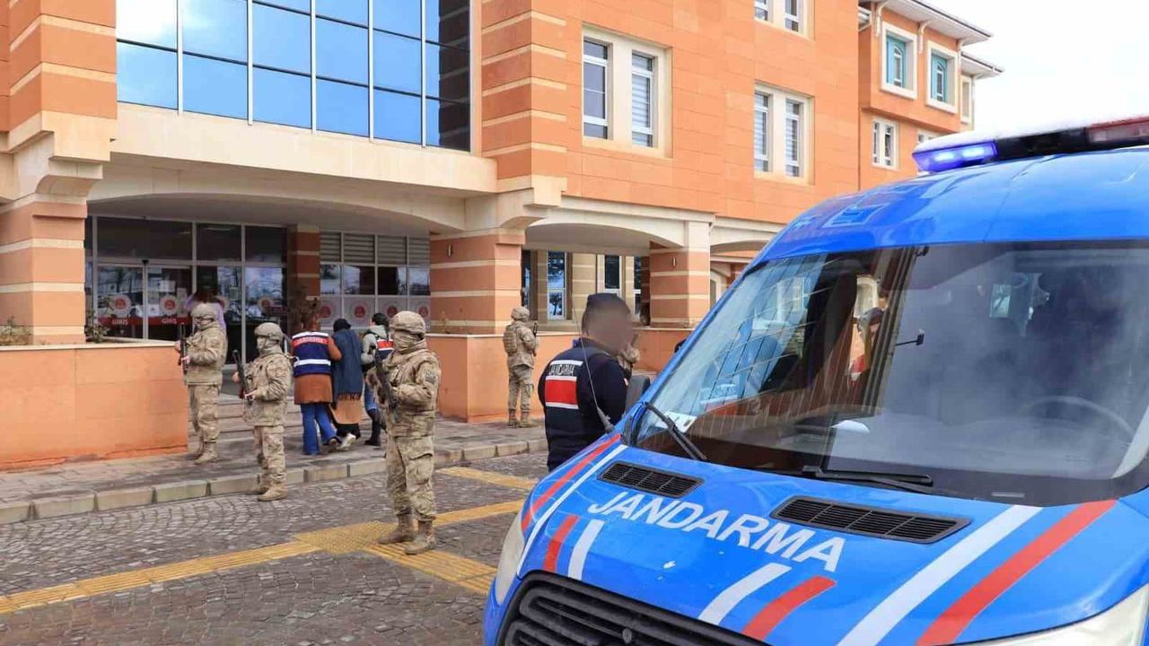 Kastamonu'da DEAŞ Operasyonu: 2 Şüpheli Tutuklandı