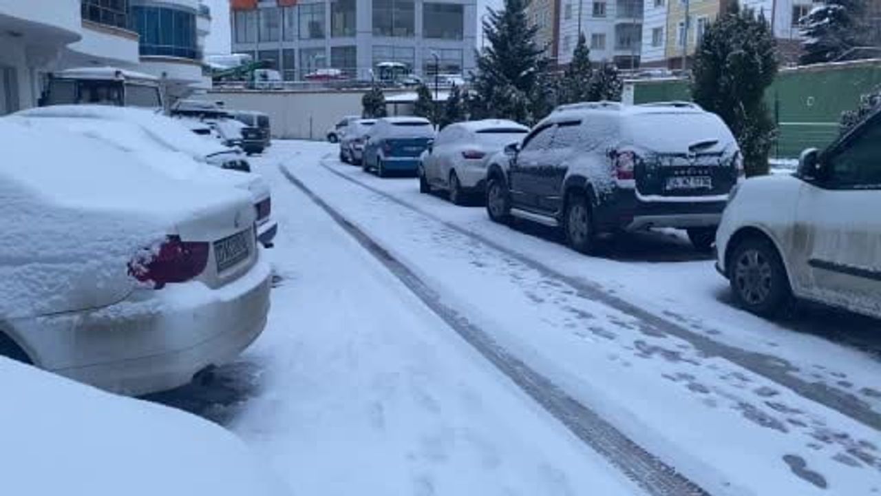 Kastamonu'da Kar Yeniden Başladı: İl Merkezi ve Kuzey İlçelerde Etkili