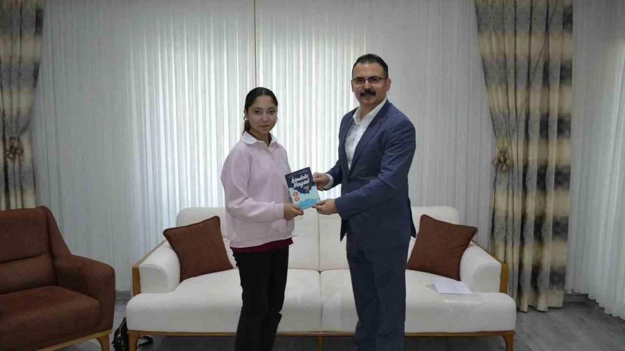 Kaymakam Ali Ekber Ateş 'Misafirim Kaymakamım' ile Öğrencilerin Evine Konuk Oldu