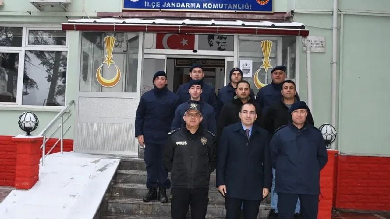 Kaymakam Özdemir'den Tavşanlı'da Emniyet ve Jandarmaya Güvenlik Ziyareti