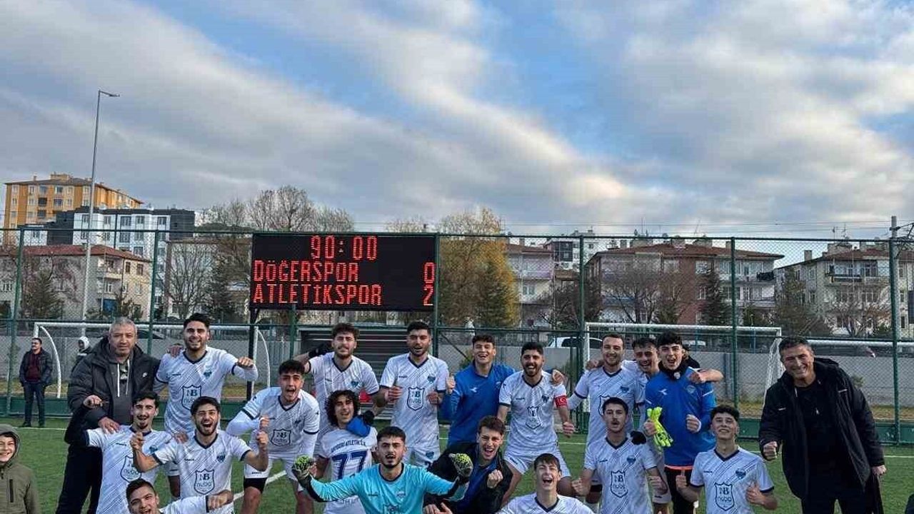 Kayseri Atletikspor, Döğerspor'u 2-0 Yenerek Zirve Takibini Sürdürdü