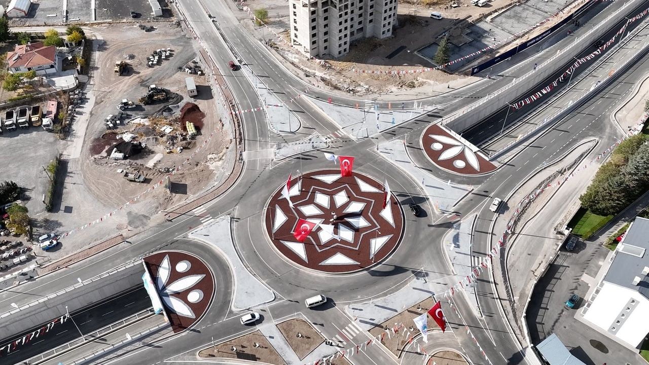 Kayseri Büyükşehir’den 1,5 Milyar TL’lik Fen İşler…