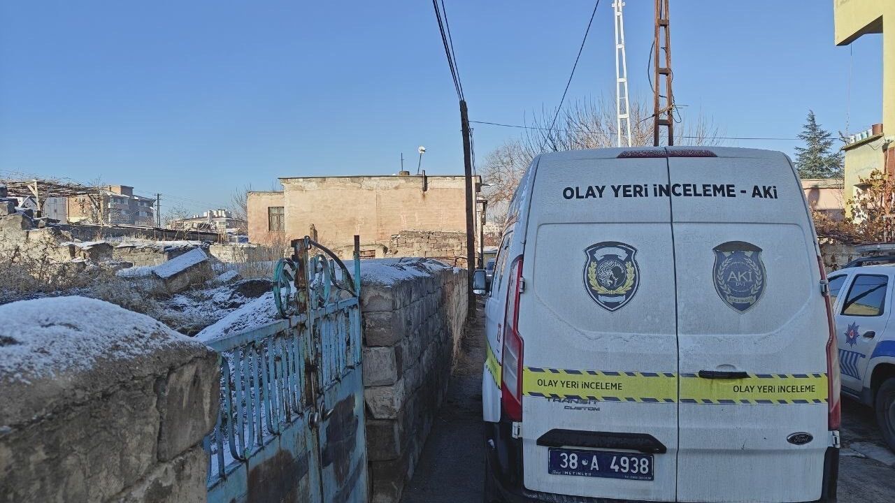 Kayseri'de 2 Gündür Haber Alınamayan Kadın Evinde Ölü Bulundu