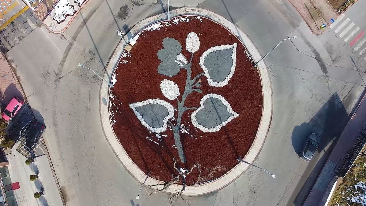 Kayseri'de Estetik Kavşak Peyzajları Kente Renk Katıyor