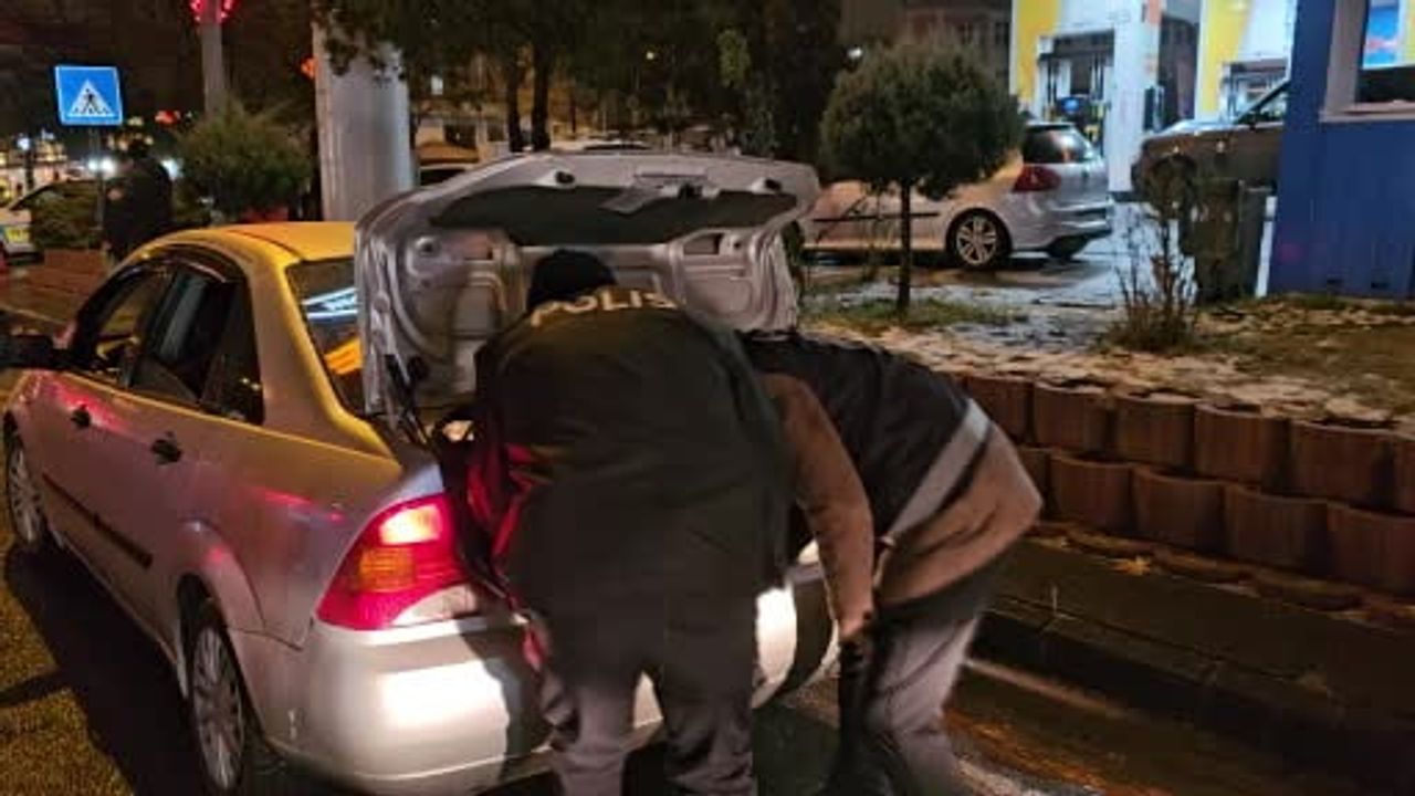 Kayseri'de Yılbaşı Denetimleri: 3 bin 40 Polis Görevde