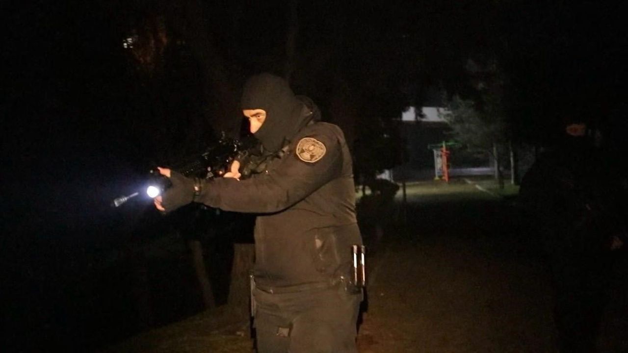 Kayseri'de Yılbaşı Öncesi Sıkı Denetim: 1.016 Şahıs ve 152 Araç Sorgulandı