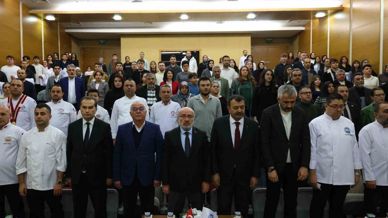 KAYÜ'de Geleceğin Şefleri İlk Önlüklerini Giydi