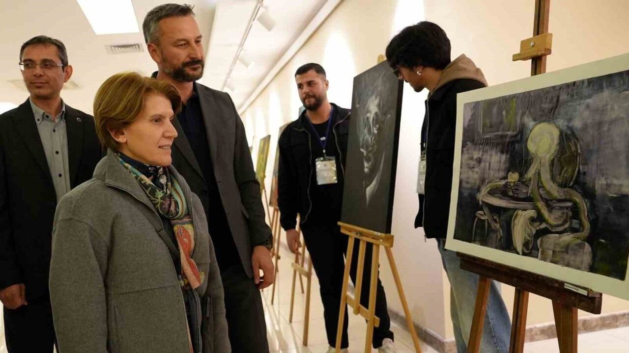 KBÜ'de "Bağımlılıkla Mücadelede Sanatın İyileştirici Gücü" Sergisi