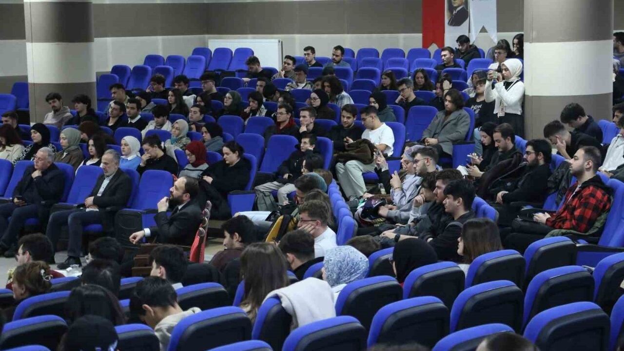 KBÜ'de Cloud Day: Bulut Bilişim, Siber Güvenlik ve Yapay Zeka Konuşuldu