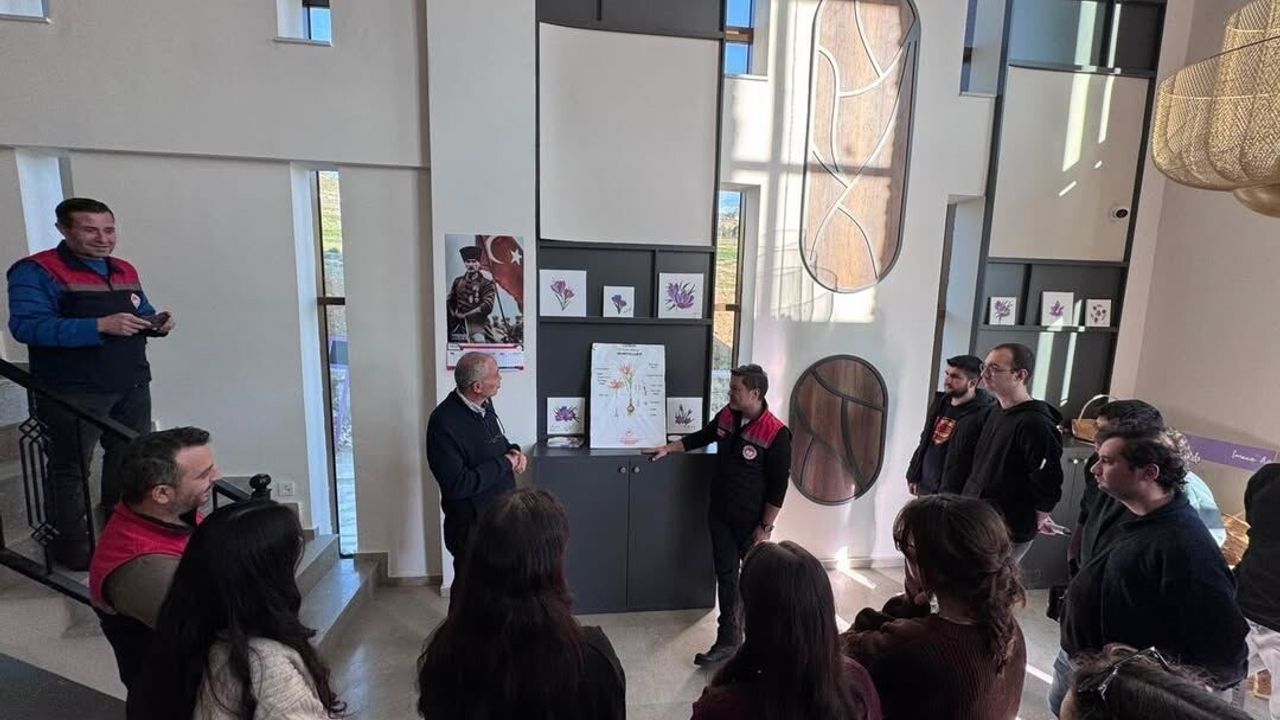 KBÜ'den Safranın Sürdürülebilirliğine Akademik Destek