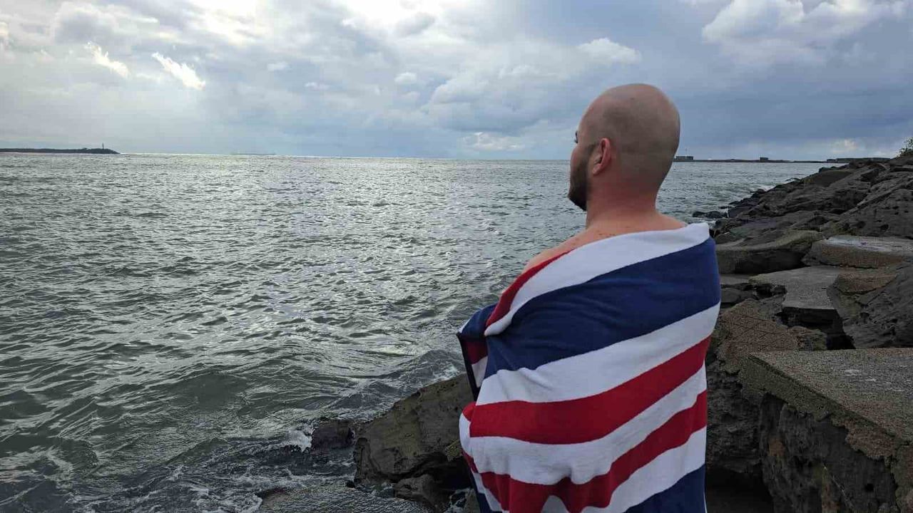 Kdz. Ereğli'de Avukat Talha Kopan Soğuk Havada Denize Girdi