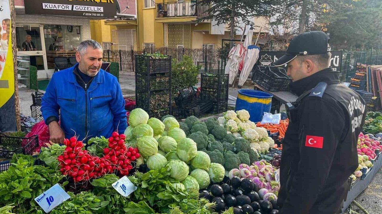 Keçiören Belediyesi'nden Yaka Kameralı Pazar Denetimleri: 7/24 Şeffaflık ve Güven