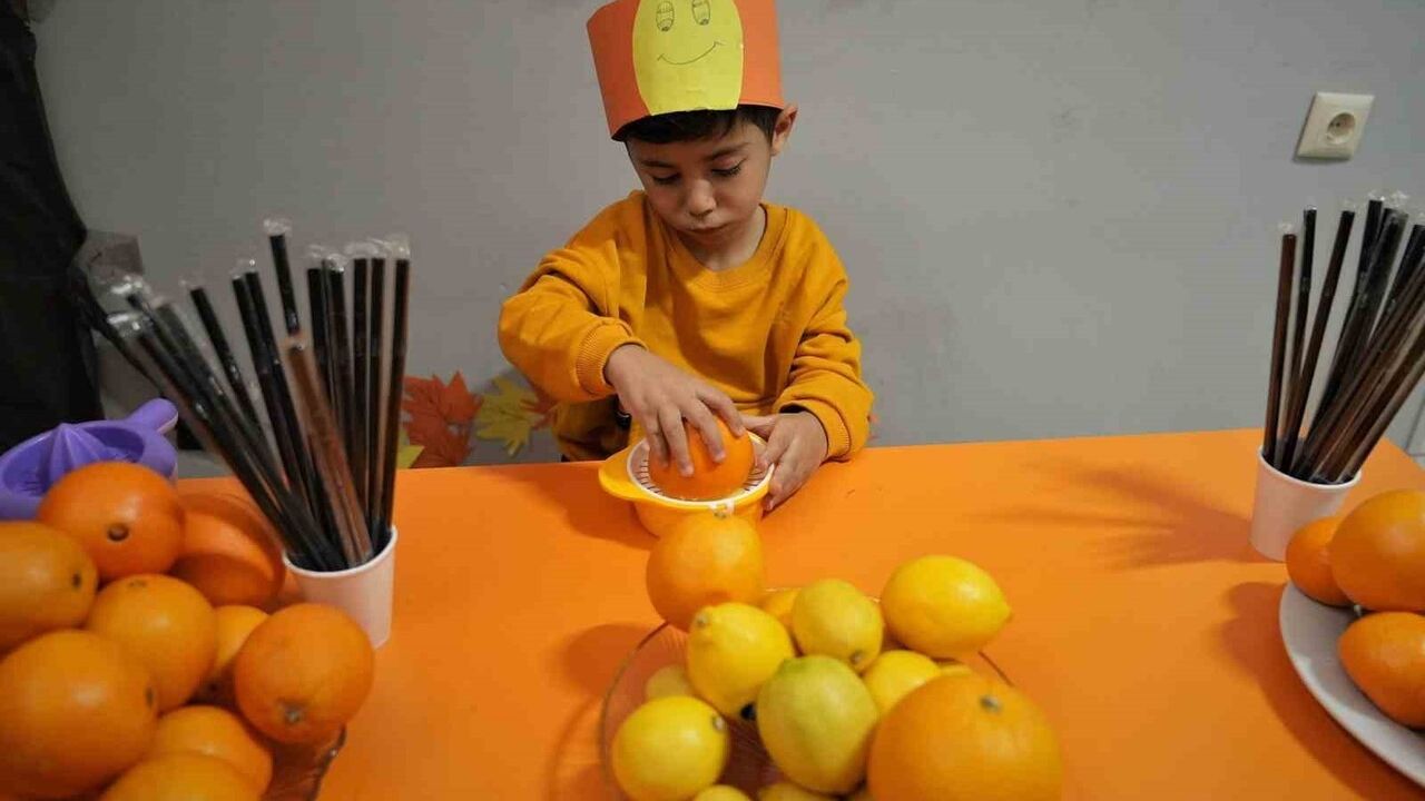 Keçiören'de C Vitamini Şenliği: Çocuklar Sağlıklı Beslenmeyi Öğrendi