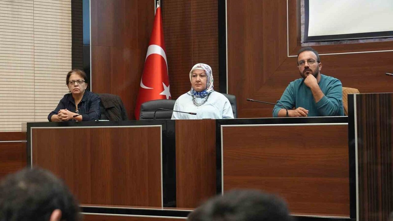 Keçiören'de Stajyer Öğrencilere Kapsamlı Sağlık Eğitimi