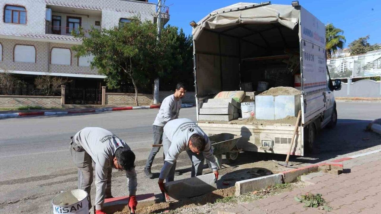 Kepez'in 'Anında Çözüm' Ekibi 7/24 Hizmette