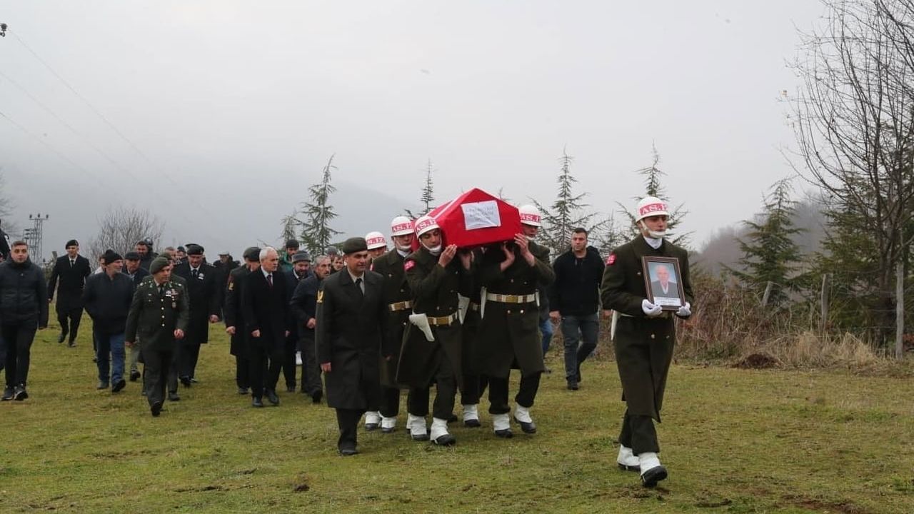 Kıbrıs Gazisi Duran Sırtıkara Son Yolculuğuna Uğurlandı