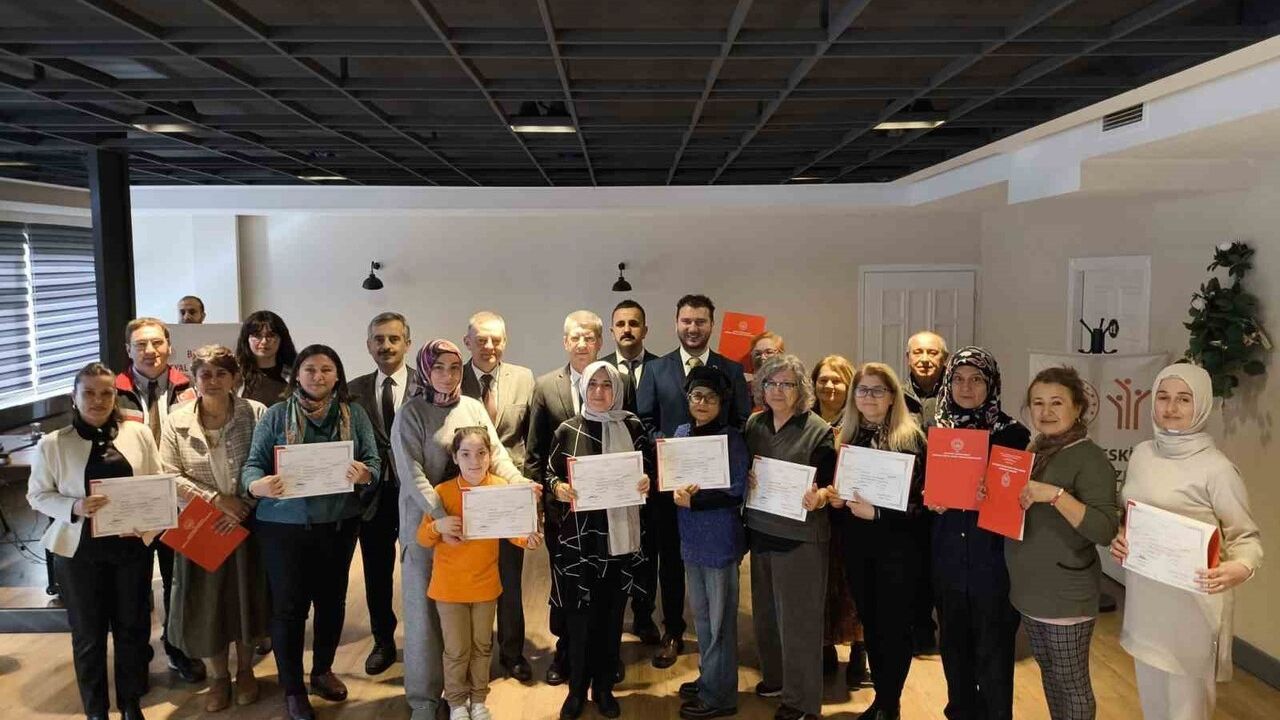 Kırklareli'de Modüler Aile Eğitim Programı Babaeski'de Tamamlandı