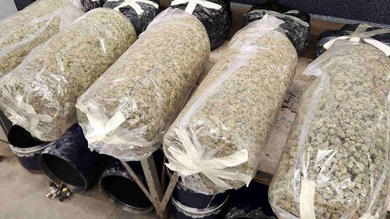 Kırklareli Dereköy'de Oto Gaz Tüplerine Gizlenen 70 Kilo Esrar Ele Geçirildi