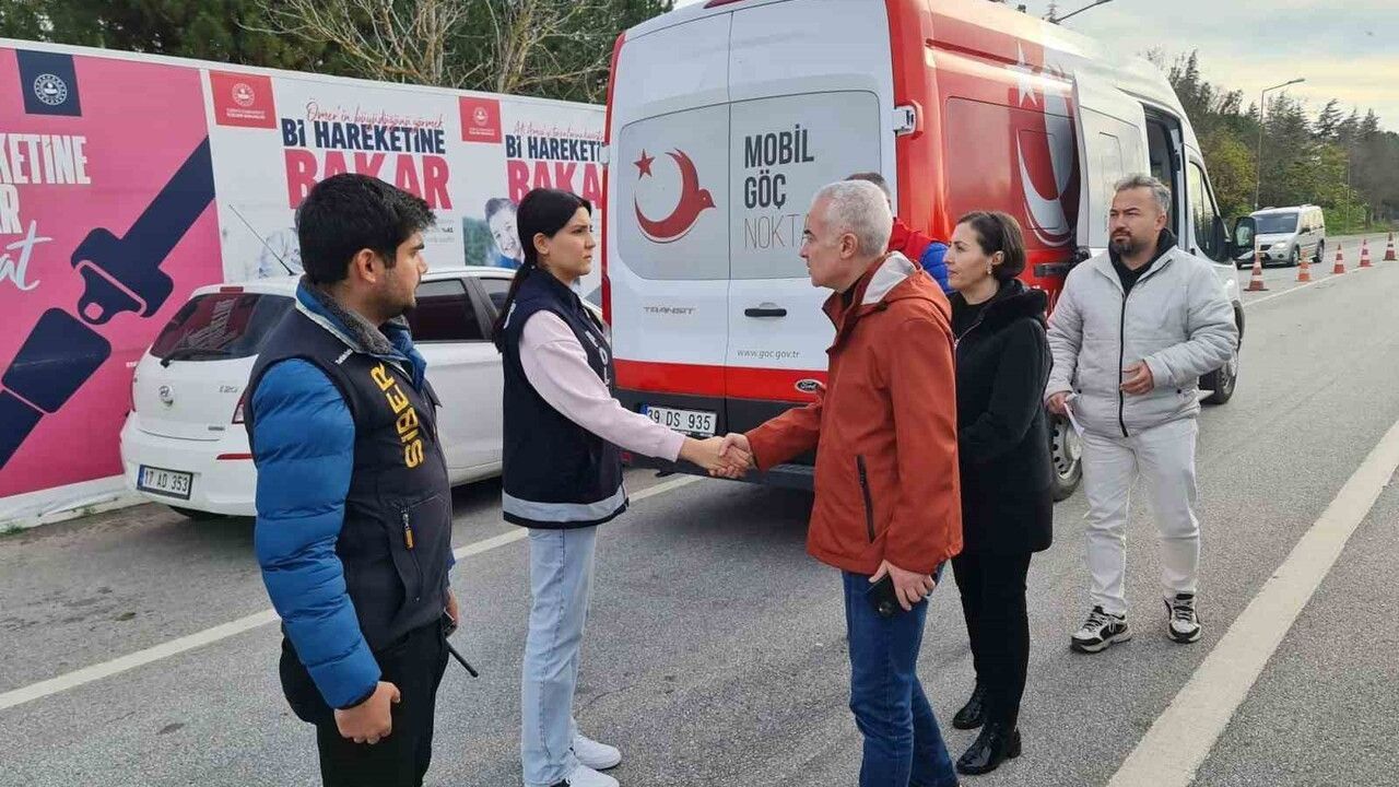 Kırklareli Valisi Uğur Turan Mobil Göç Noktası ve Polis Kontrollerini Denetledi