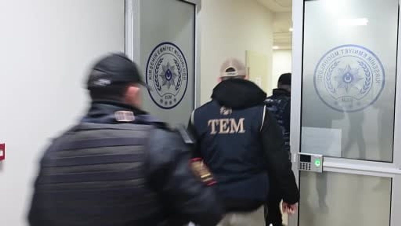 Kırşehir'de DEAŞ Operasyonu: 10 Tutuklama, El-Bağdadi'nin Akrabası Yakalandı