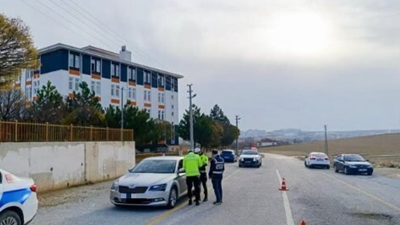 Kırşehir'de Okul Çevreleri Şok Uygulaması — 66 ekip, 183 personel